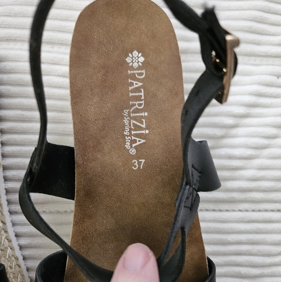 Patrizia Women's Black Sandals Size 37 - Picture 2 of 8